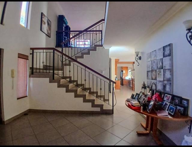 4 BEDROOM HOUSE FOR SALE IN RUIMSIG